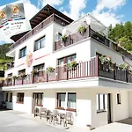 아파트 Haus Pia By A Casa